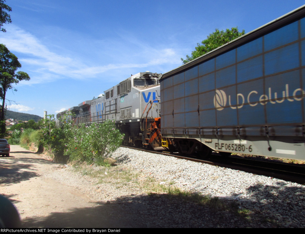 VLI 8678